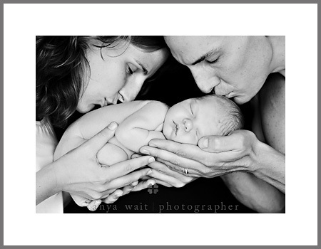 Aurelia_newborn_03bwblog