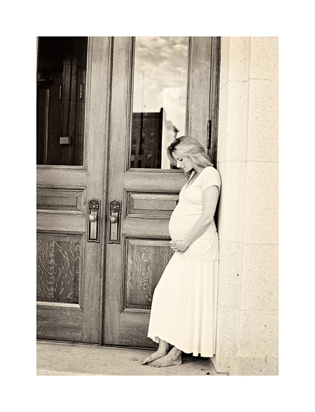 Melissa_belly2_01bwblog