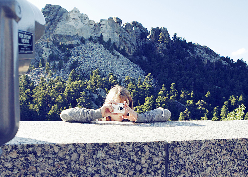 Rya photographing mommy....lol!